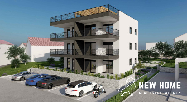 Apartman uprizemlju samo 200m do mora