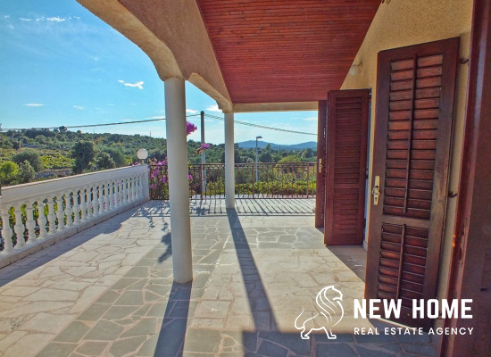 Apartmanska kuća na moru