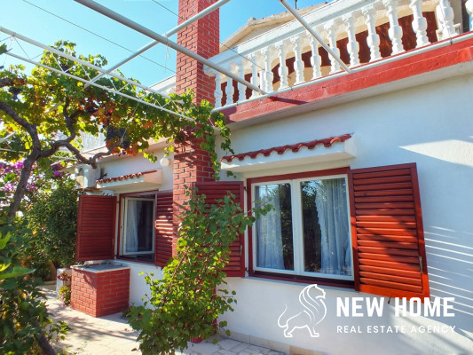 Apartmanska kuća na moru