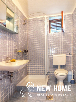Apartmanska kuća na moru