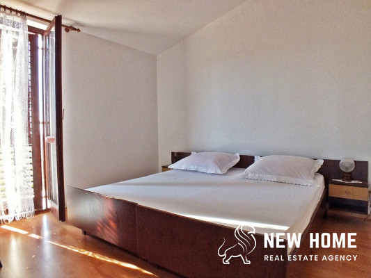 Apartmanska kuća na moru