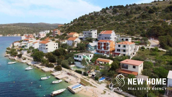 Apartmanska kuća sa pogledom na more