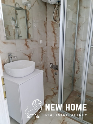 Apartmanska kuća s pogledom na more