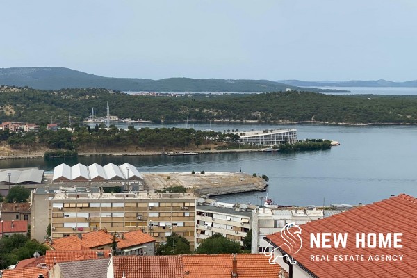 Atraktivna kuća sa pogledom na more