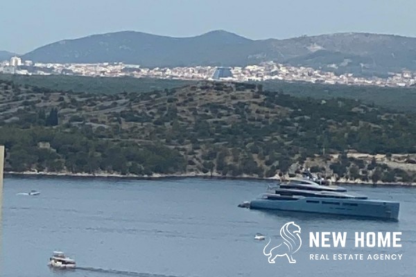Atraktivna kuća sa pogledom na more
