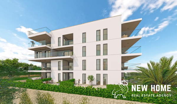 Čiovo-Luxury apartments on the first floor with sea view