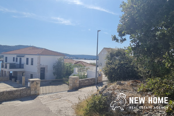 Außergewöhnliches Grundstück in Meeresnähe