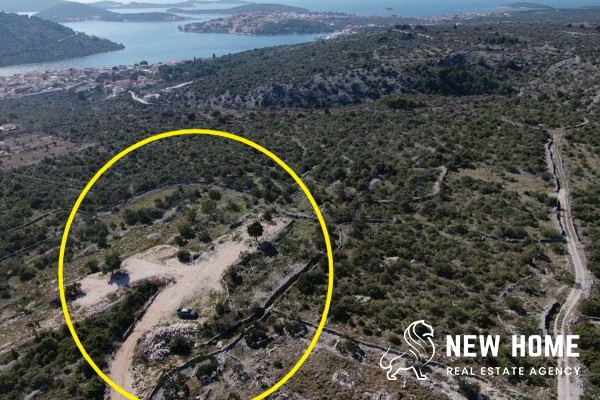 Baugrundstück mit einmaligem Meerblick und Baugenehmigung