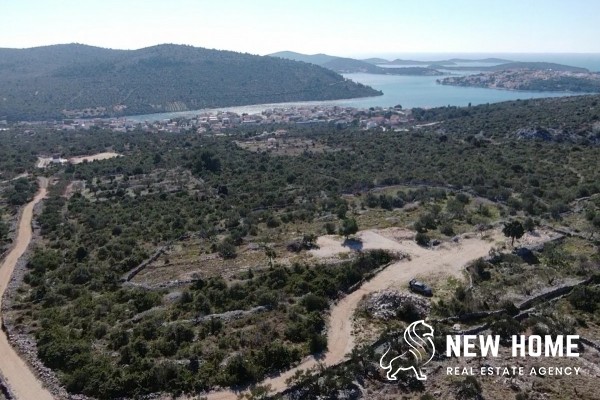 Baugrundstück mit einmaligem Meerblick und Baugenehmigung