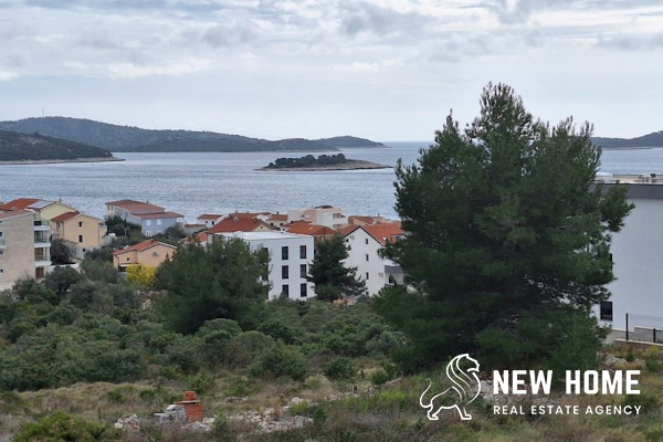 Građevinsko zemljište s pogledom 220 m od mora – 🌅🏡