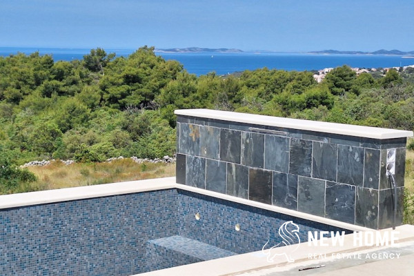 Primošten-villa with stunning sea views**