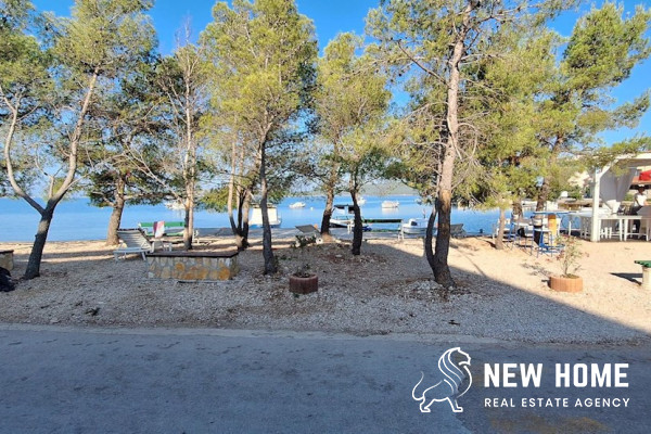 Luxuriöses Strandapartment zu verkaufen