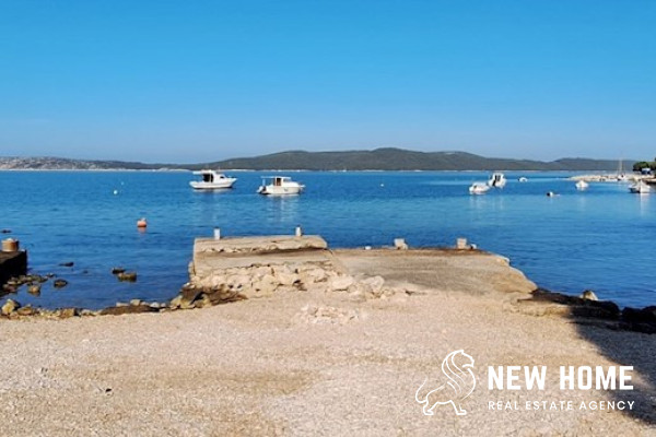Luxuriöses Strandapartment zu verkaufen