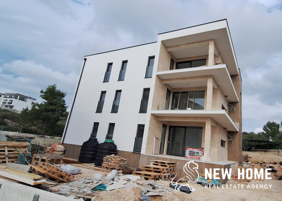 Rogoznica, Dalmatia-Apartment for Sale 100 m from the Beach**