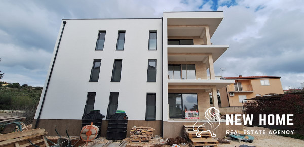 Rogoznica, Dalmatia-Apartment for Sale 100 m from the Beach**