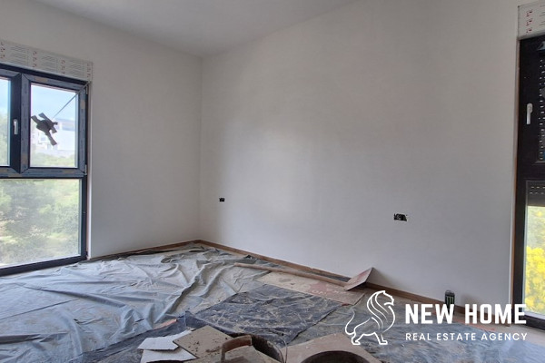 Rogoznica, Dalmacija-Apartman na prodaju 100 m od plaže**