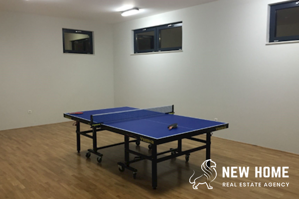 Luxury Penthouse for Sale in Primošten – Garage, Gym, Panoramic View!