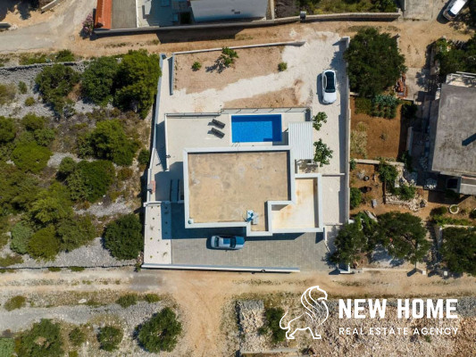 Sevid- Villa nur 100 m vom Meer entfernt!
