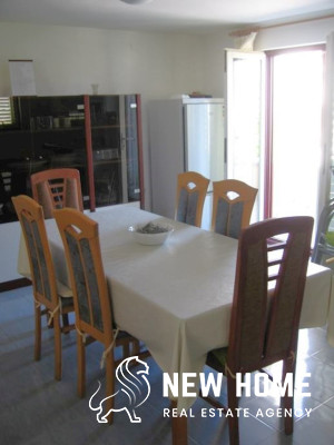 Šibenik, Žaborić –Haus nur 130 m vom Meer entfernt!
