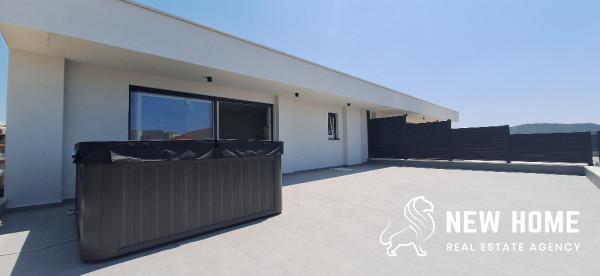 Above the Rooftops of Primošten – Exclusive Penthouse with Panoramic Sea Views