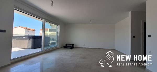Above the Rooftops of Primošten – Exclusive Penthouse with Panoramic Sea Views