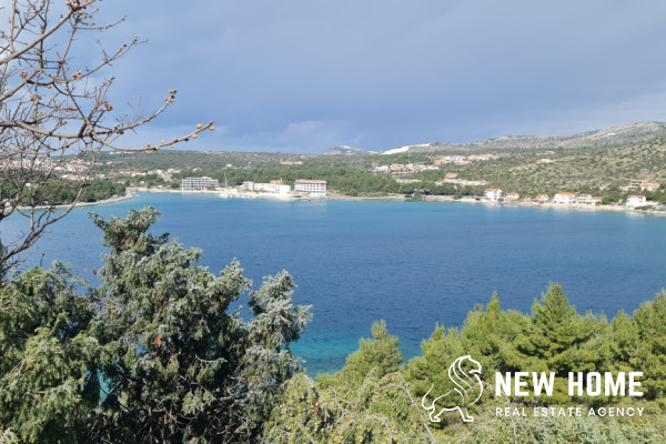 Rogoznica-Zatoglav-Grundstück mit Meerblick
