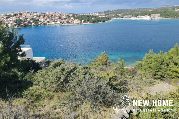 Rogoznica-Zatoglav-Grundstück mit Meerblick