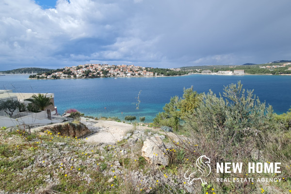 Rogoznica-Zatoglav-Grundstück mit Meerblick