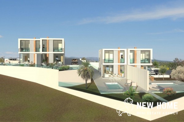 Luksuzna dvojna kuća s bazenom i pogledom na more