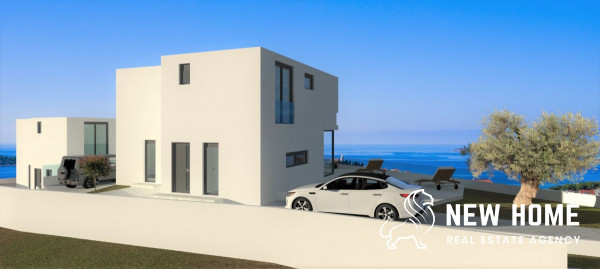 Modern semi-detached house with sea views