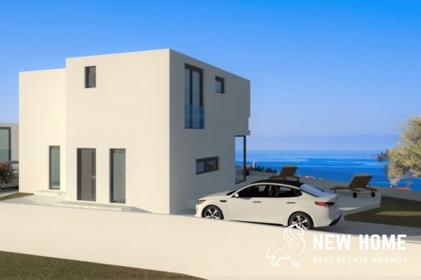 Modern semi-detached house with sea views