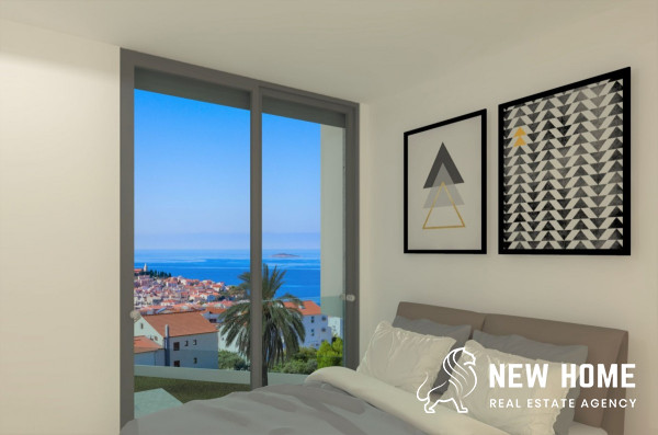 Modern semi-detached house with sea views