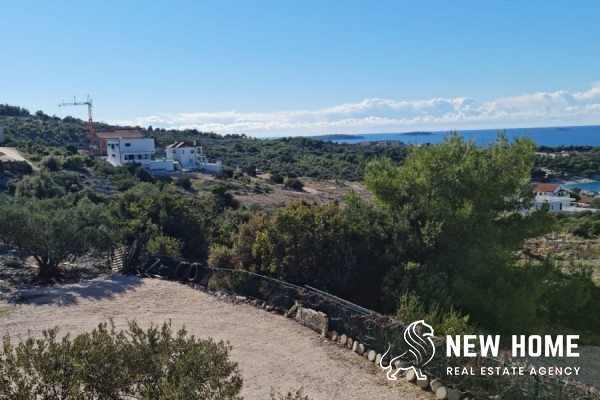 House with sea views