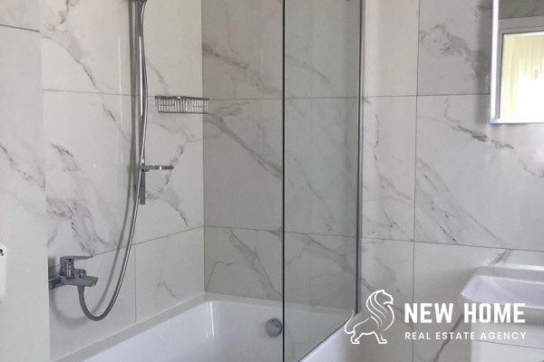 Luxury villa with pool and unobstructed sea views