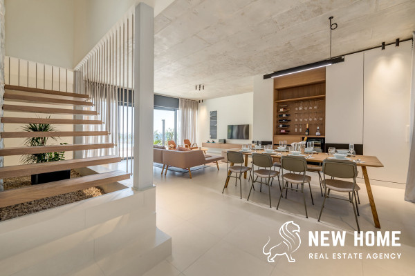 Luxury villa with pool and sea views