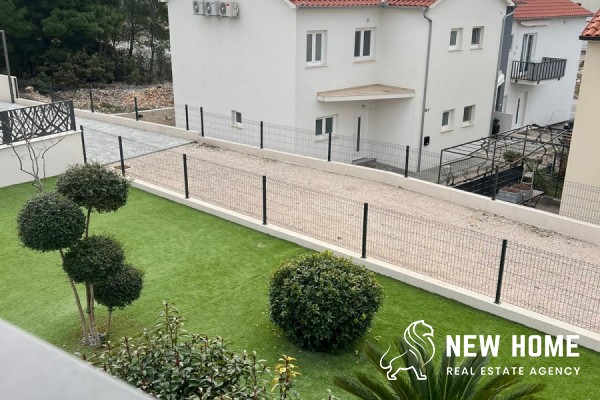 Moderne Villa mit Pool