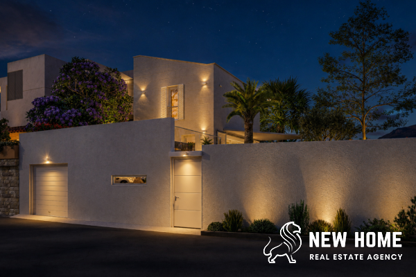 Neubau mit Pool – direkt am Meer in Rogoznica