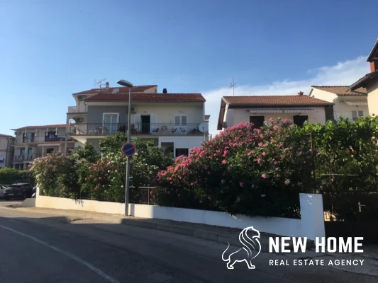 Zweifamilienhaus in Primošten