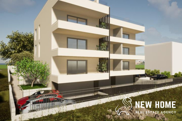 OKRUG GORNJI*** Zweizimmerwohnung mit Dachterrasse