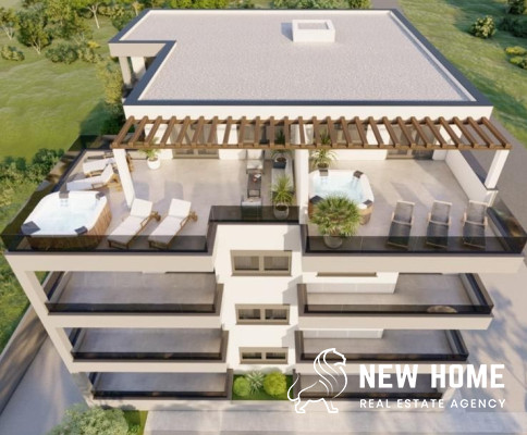 Okrug Gornji-Penthouse with a beautiful sea view near the sea