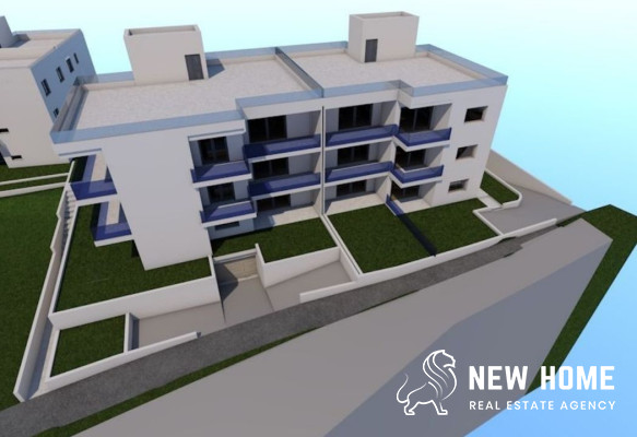 PENTHOUSE  s krovnom terasom, samo 150m od mora