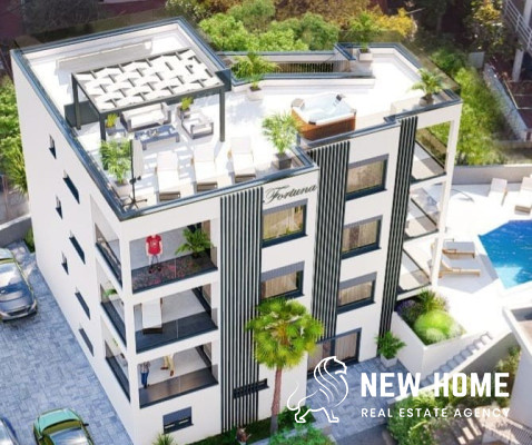 Penthouse na top lokaciji sa panoramskim pogledom na more