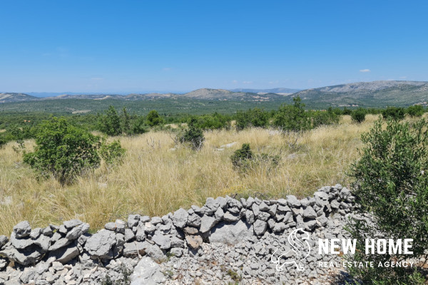 Poljoprivredno zemljište sa odličnim pogledom