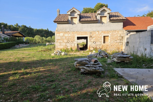 Predivna stara kamena kuća