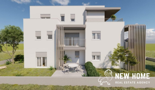 Prekrasan stan u prizemlju novogradnje s vrtom | Kaštel Stari