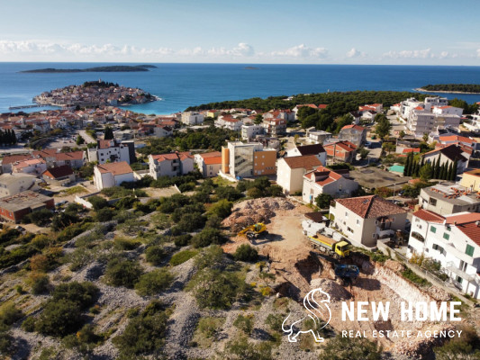 Primošten-Luxurious penthouse apartment in a top location – Exclusive living