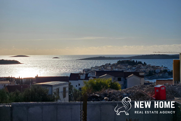 Primošten-Luxuriöses Neubauprojekt in Toplage – Wohnungen im 1.OG