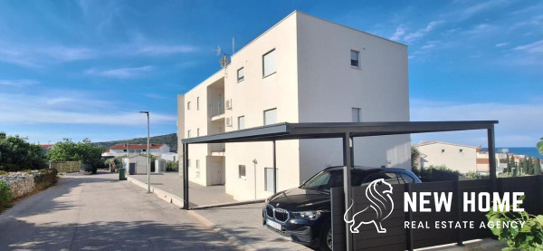 Erdgeschoss Wohnung mit Meerblick  in Primošten