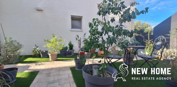 Erdgeschoss Wohnung mit Meerblick  in Primošten