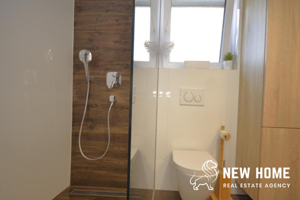 Erdgeschoss Wohnung mit Meerblick  in Primošten